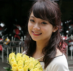 Khách hàng đánh giá dịch vụ phun mí mắt Hàn Quốc 1