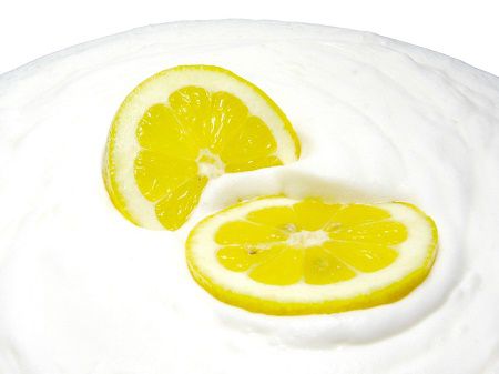Tắm trắng tại nhà với sữa tươi và cam