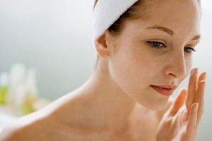 Trị nám tàn nhang khó vì sao