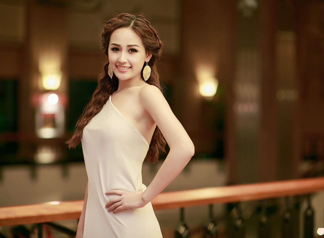 5 hoa hậu Việt Nam đang “lăng xê” cho dáng lông mày nào?